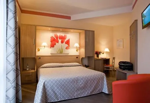 Hotel Astra Tignale 3*,