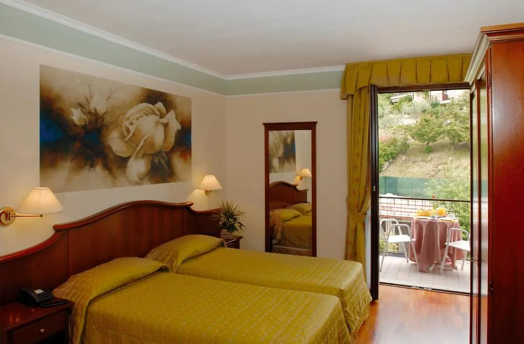 Hotel Astra Tignale