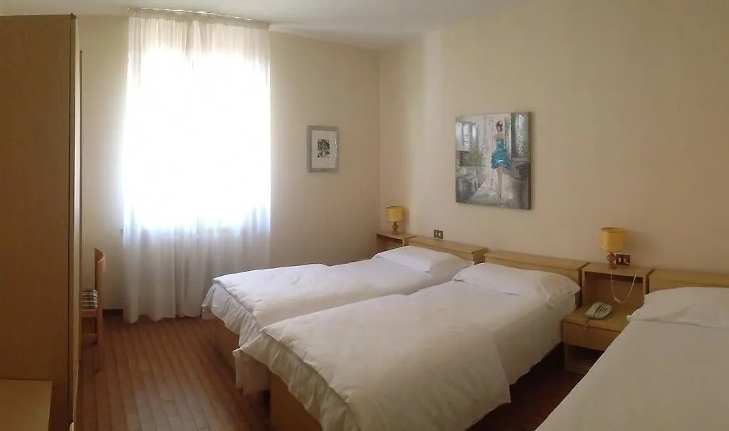 Hotel Astra Tignale